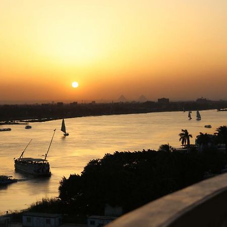 Maadi, Direct Nile River View From All Rooms Cairo Ngoại thất bức ảnh