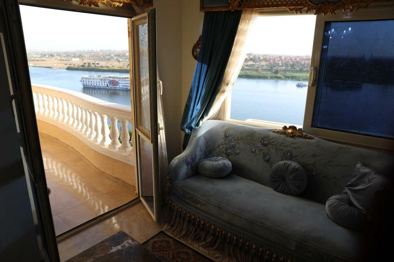 Maadi, Direct Nile River View From All Rooms Cairo Ngoại thất bức ảnh