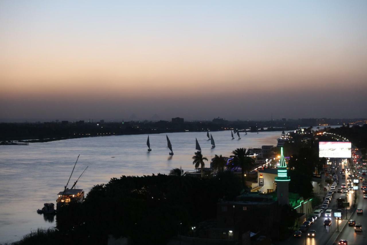 Maadi, Direct Nile River View From All Rooms Cairo Ngoại thất bức ảnh