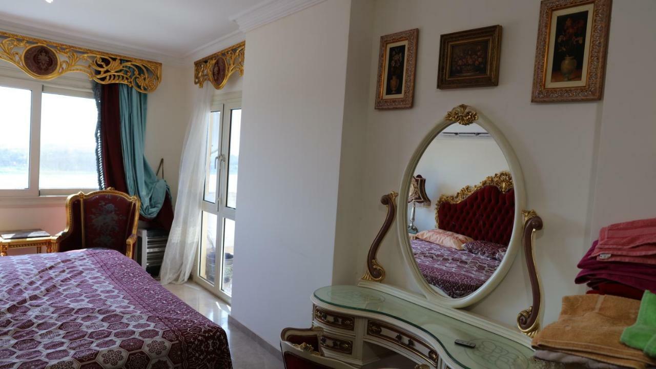 Maadi, Direct Nile River View From All Rooms Cairo Ngoại thất bức ảnh